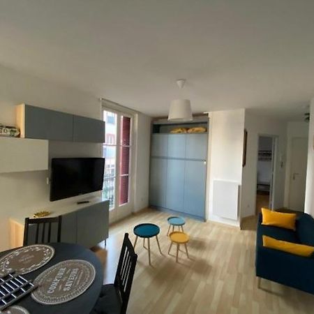 Appartement Avec Balcon Et Parking Prive 梅尔·莱斯·拜恩斯 外观 照片