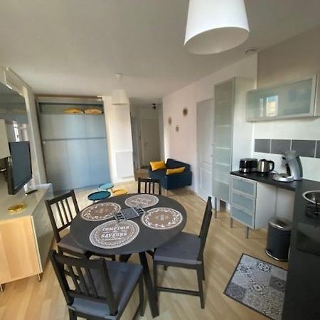 Appartement Avec Balcon Et Parking Prive 梅尔·莱斯·拜恩斯 外观 照片